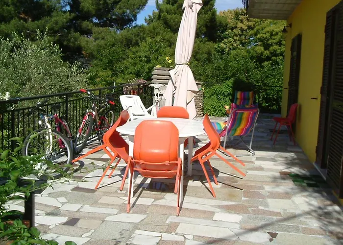 Cinque Terre Tra Il Filo Di Arianna Bed & Breakfast 3*